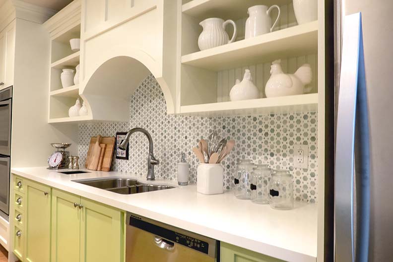 V!VAcraft Kitchen - From cookies and cakes to apple pies, we have all the supplies to help you bake today great! Cook up some good times with friends and family, or enjoy a cooking demonstration by our Executive Chef. Also a great space for painting classes and more.